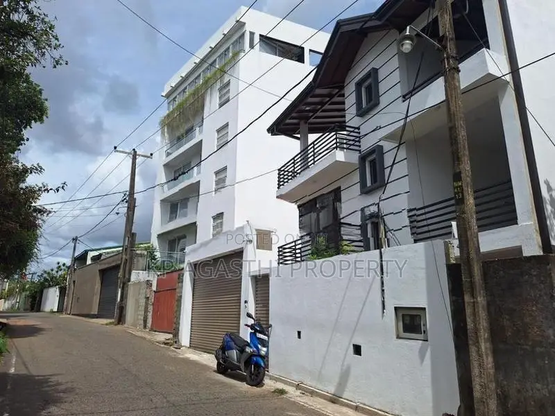 Prime Location Luxury House for Sale Nugegoda