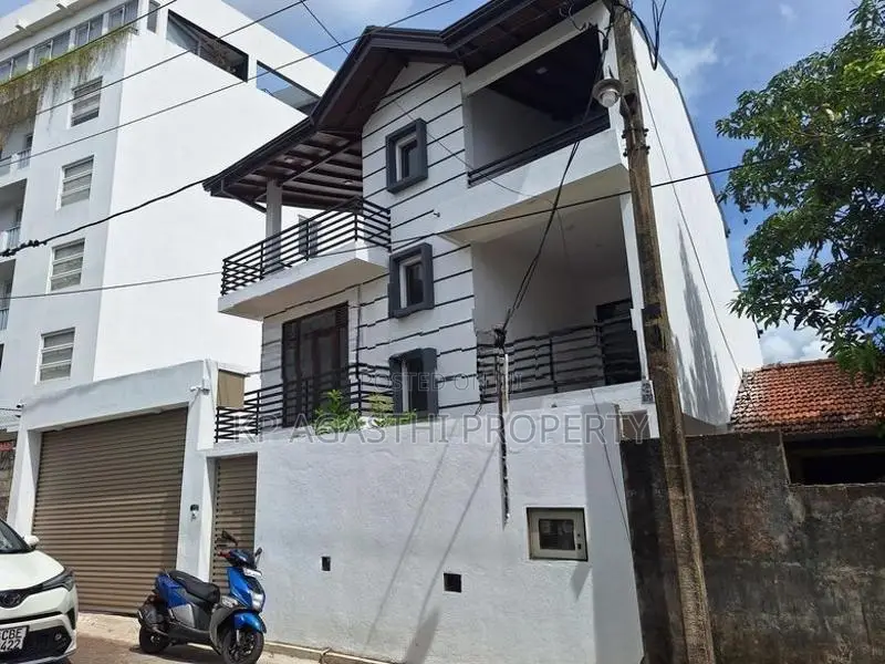 Prime Location Luxury House for Sale Nugegoda