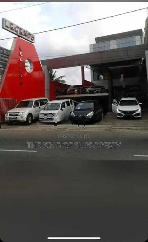 Building for sale in Kelaniya