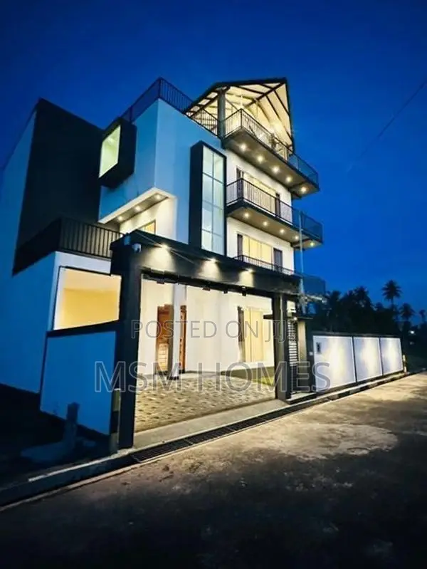 Luxury Modern 3 Storey House for Sale in Negombo