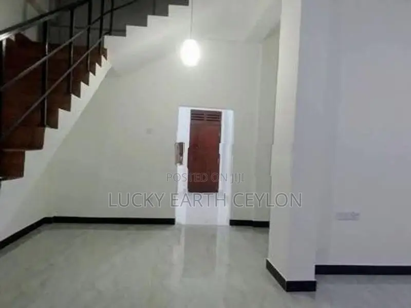 Dehiwala,2 Story , Unfurnished House For Rent (MG1322)
