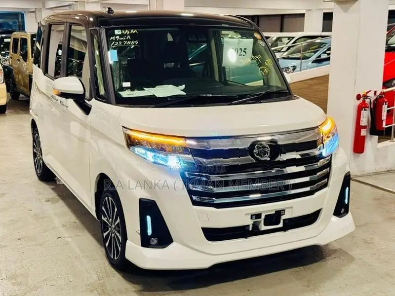 Toyota Roomy Custom GT BlackTop 2026