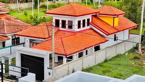 Clear Deeds Best Condition 3 Br New House for Sale in Negombo