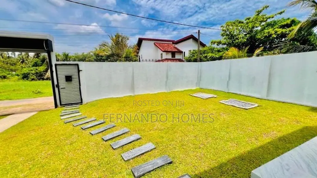 Nice Garden Best Upstairs Solid Built House For Sale Kandawala Katana