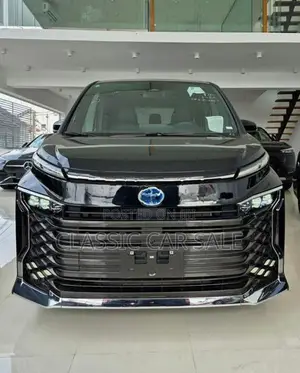 Toyota Voxy SZ Hybrid 2024
