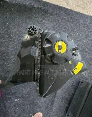 BMW 520d Coolant Tank