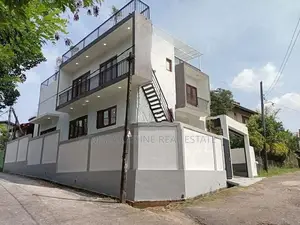 Architectural Design House for Sale in Hokandara