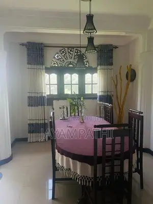 upstair house for sale in katugasthota.