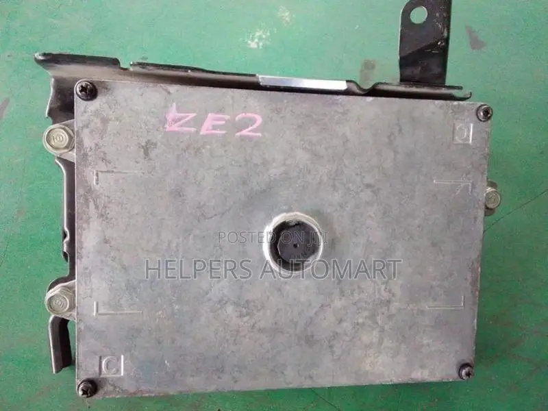 Honda Insight ZE2 ECU ( SY )