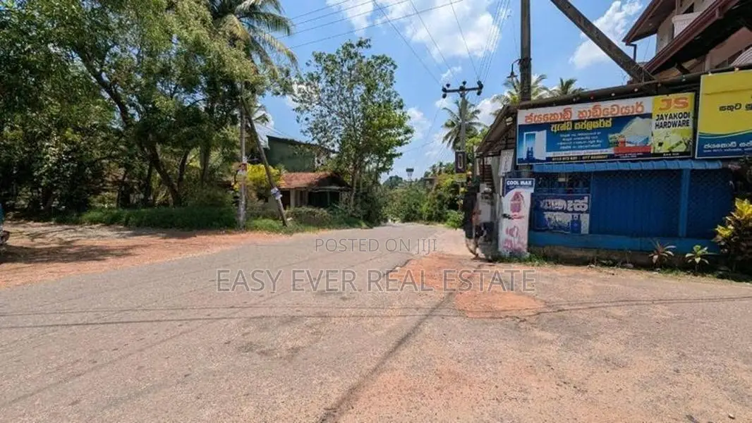 Land for Sale in Udugampola