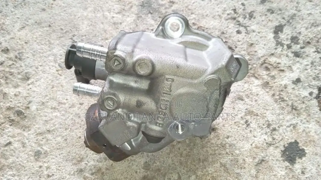 BMW F10 520d HIGH PRESSURE FUEL PUMP USED