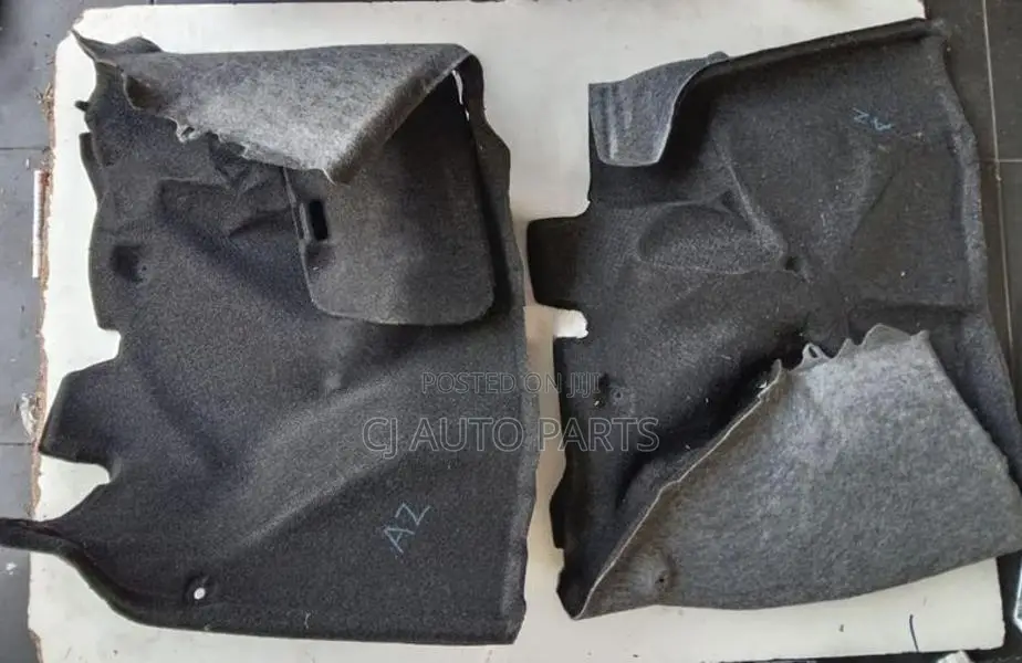 Toyota Platz Dicky Side Carpets