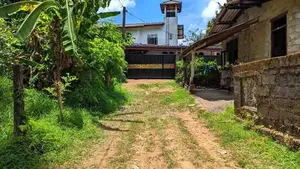 හංවැල්ල කටුනායක පාරට 100m ඉඩමක්
