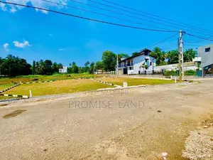 Athurugiriya luxury plots L22