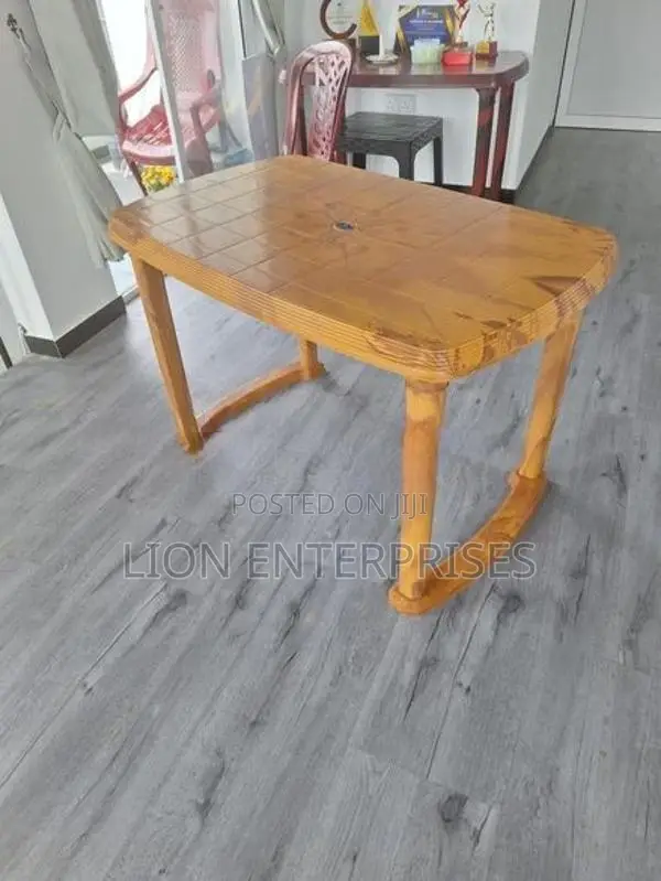 Nippon plastic tables
