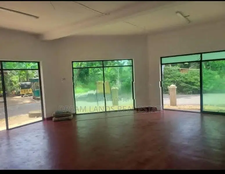 COMMERCIAL BUILDING FOR RENT IN KOTTAWA (SP1174)