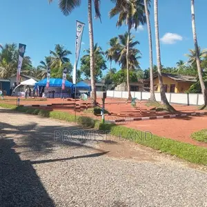 පානදුරෙන් අගනා බිම් කොටස් M20