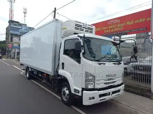 Isuzu Forward MANUAL -30 2018