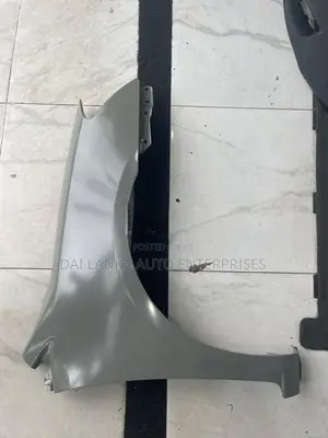 Toyota Premio 260 Fender