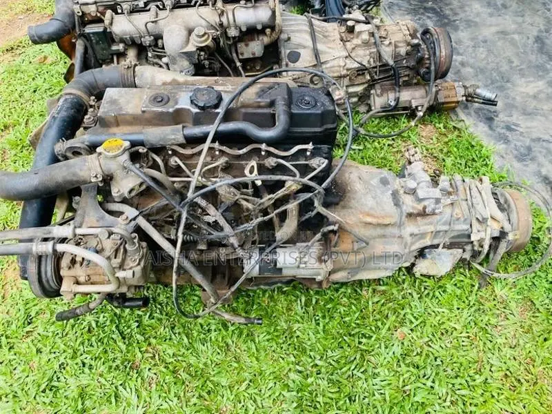 Mitsubishi 4M40 Engine with gear box