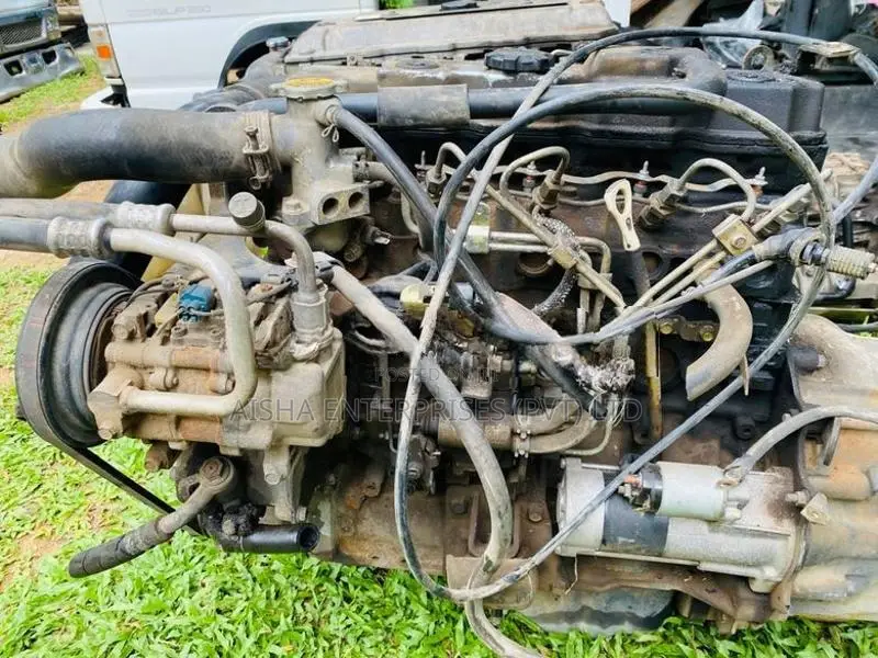 Mitsubishi 4M40 Engine with gear box