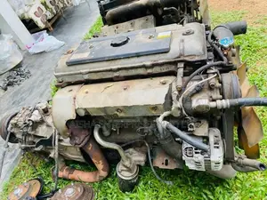Mitsubishi 4 M51 Engine with Gear Box
