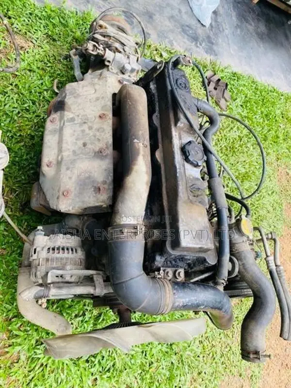Mitsubishi 4M40 Engine with gear box