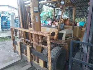 Komatsu 3.5 Ton forklift