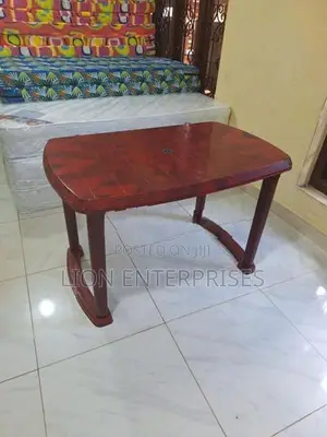 Plastic Dining Table