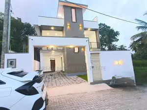 Super Brand New 3 Storey House for Sale – Kottawa