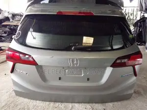 Honda vezel Ru3 Dickey Door