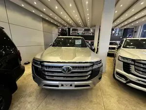 Toyota Land Cruiser Sahara V6 7 seat AUSTRALIAN 2024