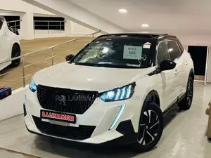 Peugeot 2008 GT Line 2024