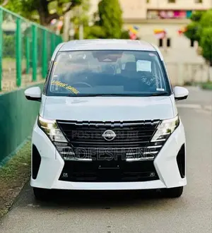 Nissan Serena HIGHWAY STAR V 2025