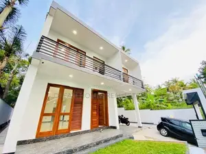 Luxury Box-Type Modern House for Sale – Talawathugoda / Hokandara Bord