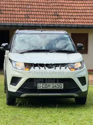 Mahindra KUV 100 2022