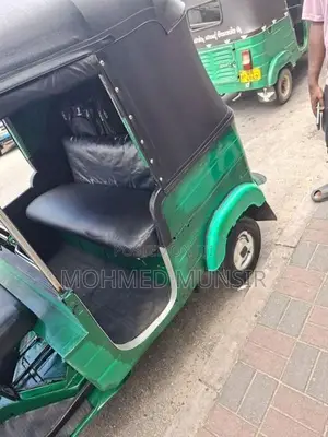 Bajaj RE 2006