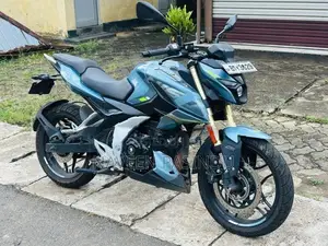 Bajaj Pulsar NS160 Premium 2025
