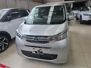 Mitsubishi eK Wagon M Grade 2025