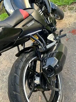 Yamaha FZS V1 2011