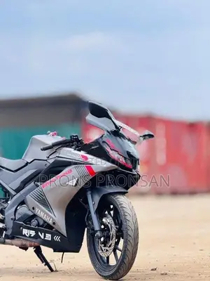 Yamaha R15 2017