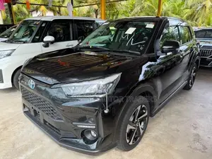 Toyota Raize Hybrid 1200cc 2024