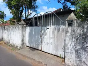 Land with Big Old House for Sale - Seneviratne Road, Hekitta, Wattala