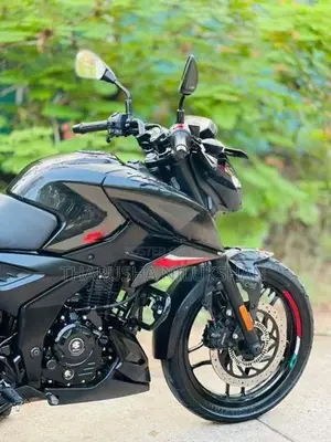 Bajaj Pulsar N160 2025