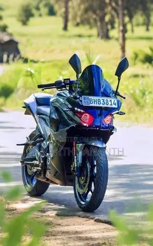 Bajaj Pulsar RS200 2019