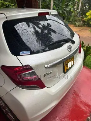 Toyota Vitz 2016