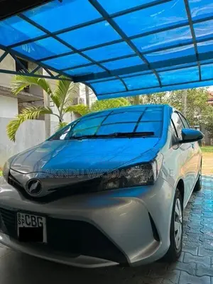 Toyota Vitz 2016