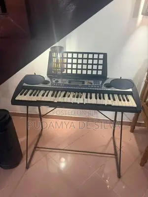 Yamaha PSR-260 Organ Keyboard