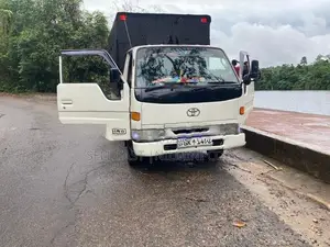 Toyota Dyna 1996