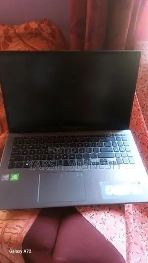 Asus Vivobook 15